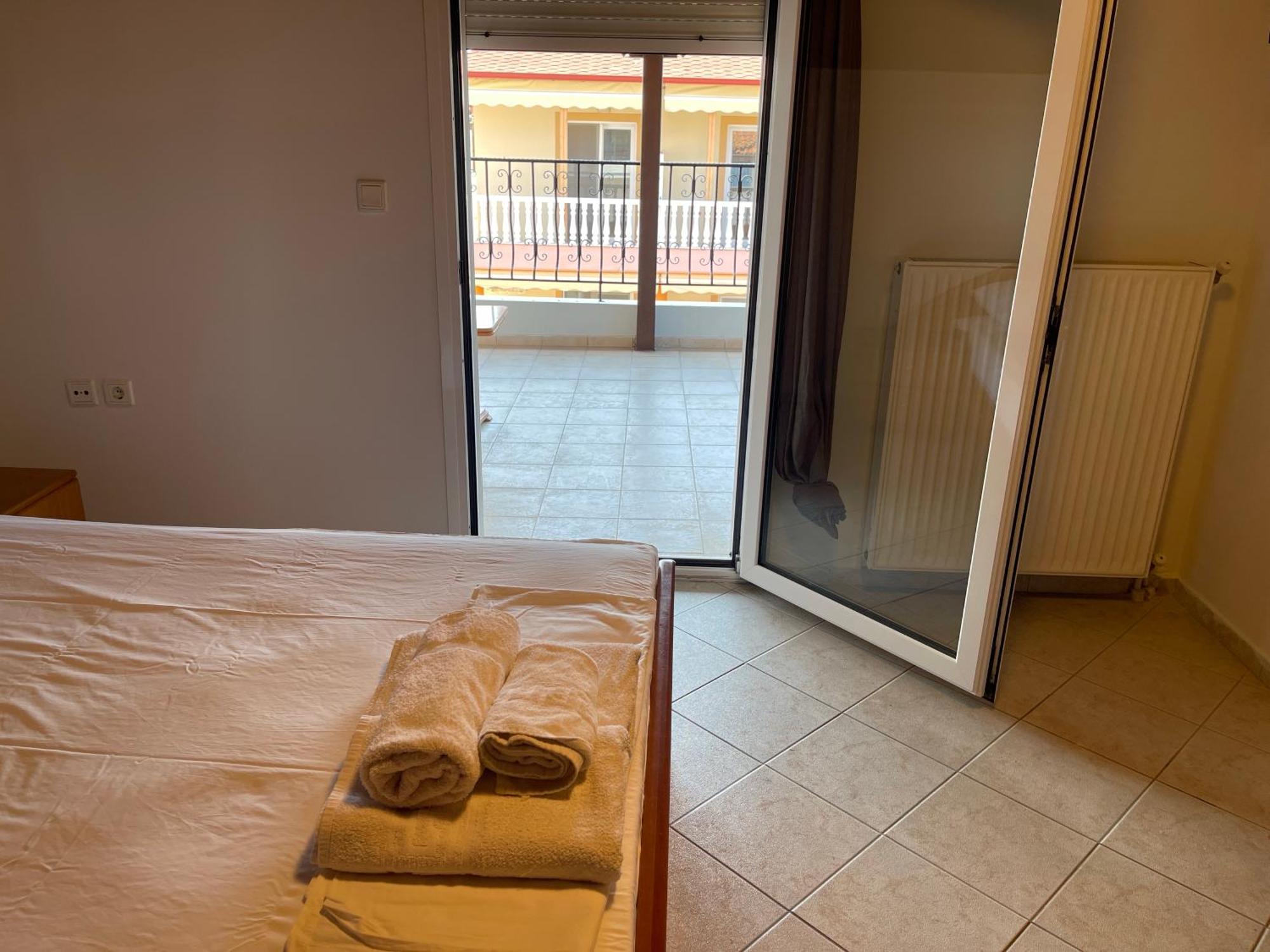 Indigo Sea View Rooms Olympiakí Aktí Exterior foto