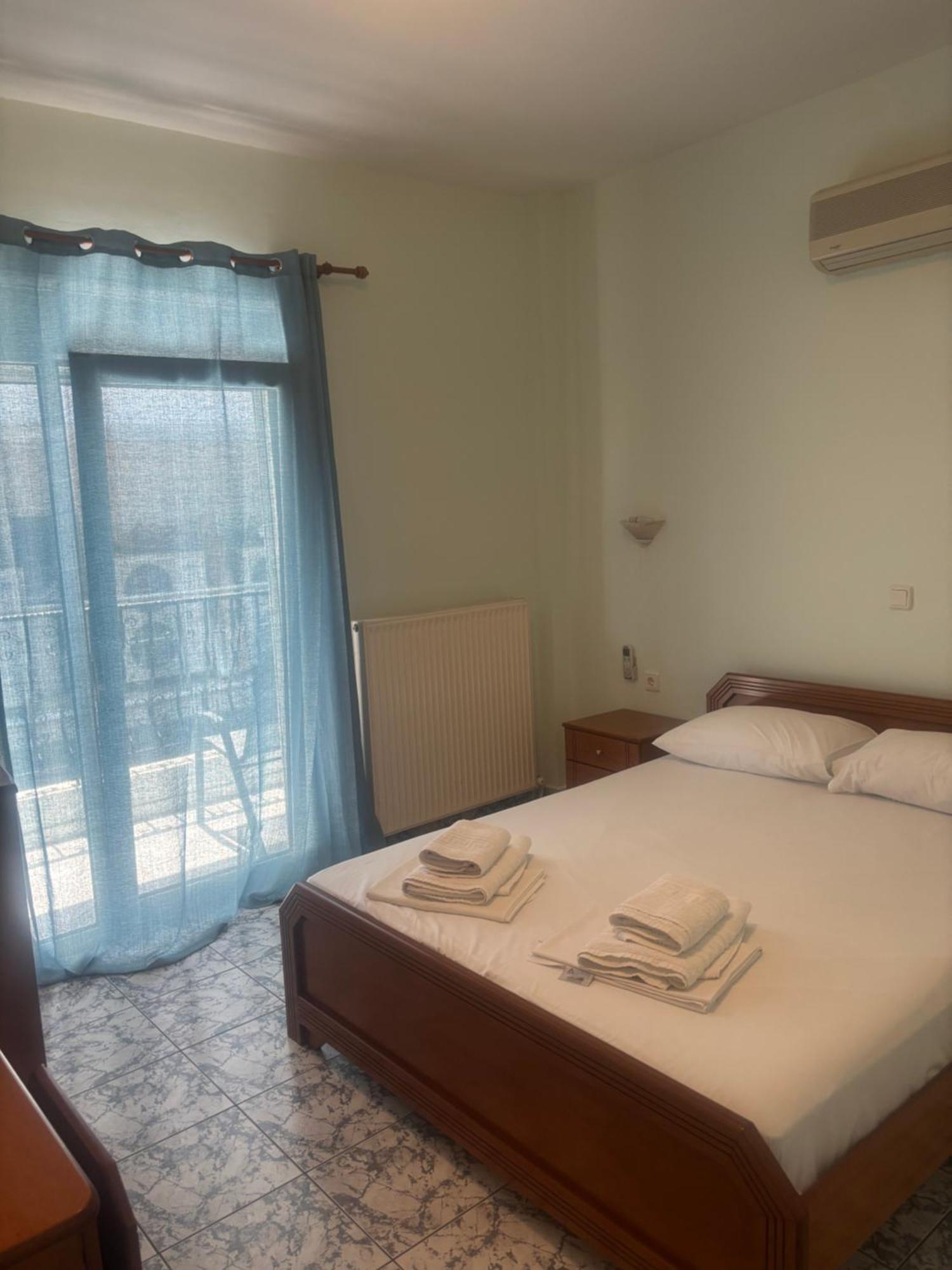 Indigo Sea View Rooms Olympiakí Aktí Exterior foto